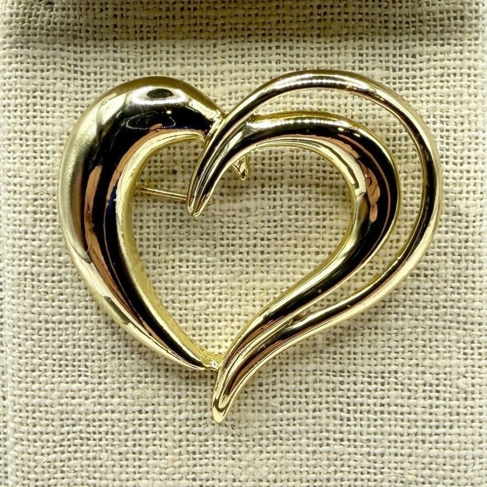 AJC‎ Gold Tone Double Heart Brooch Pin Vintage Romantic Love Jewelry